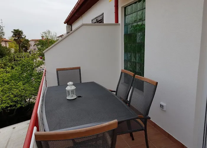 Luka Novigrad Istria